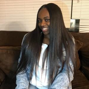 Meet your Posher, Crystal